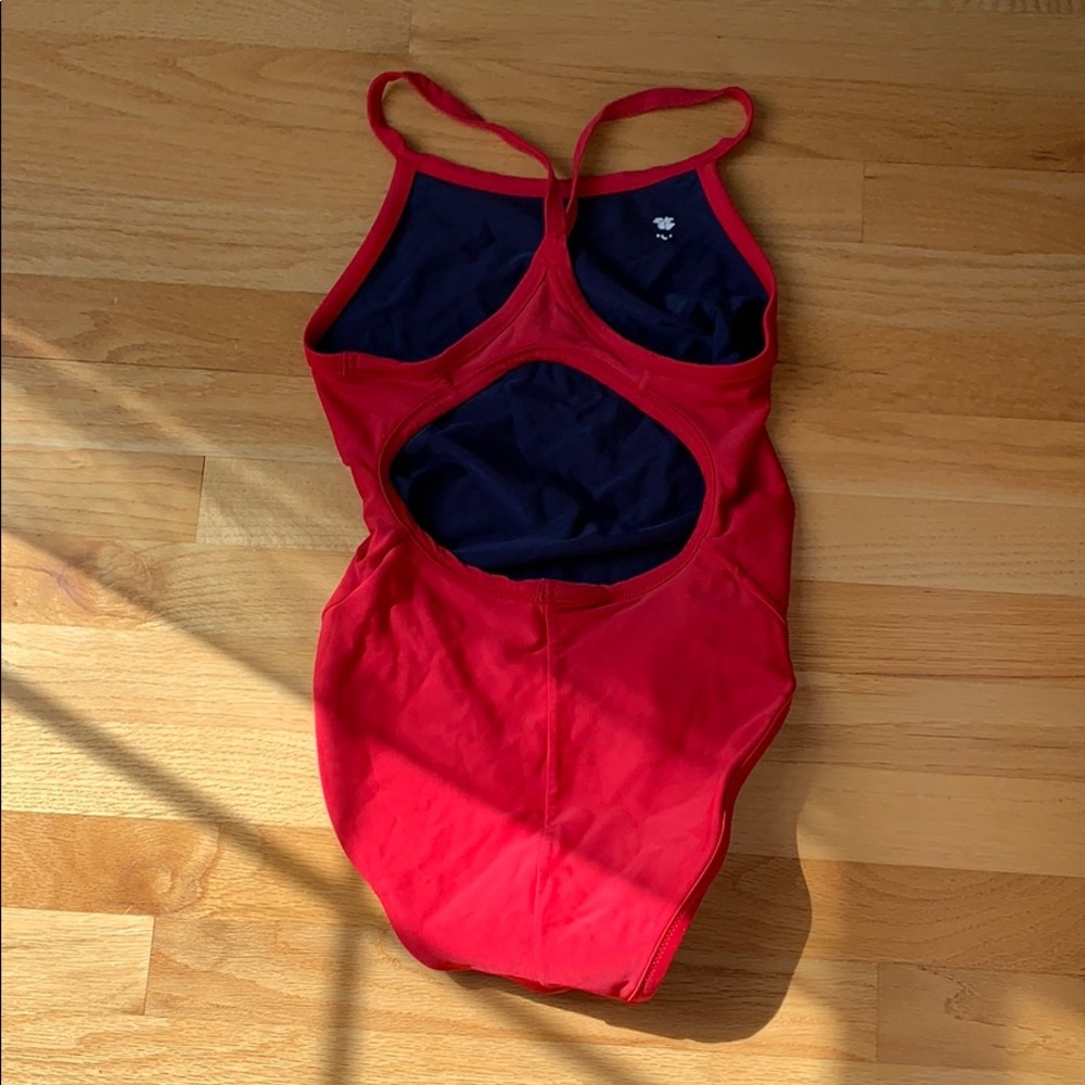 TYR racerback - Picture 2 of 8
